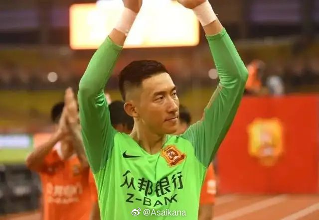 虽然首回合战成1-1平，但巴萨在第二回合以4-2击败那不勒斯，总比分为5-3。
